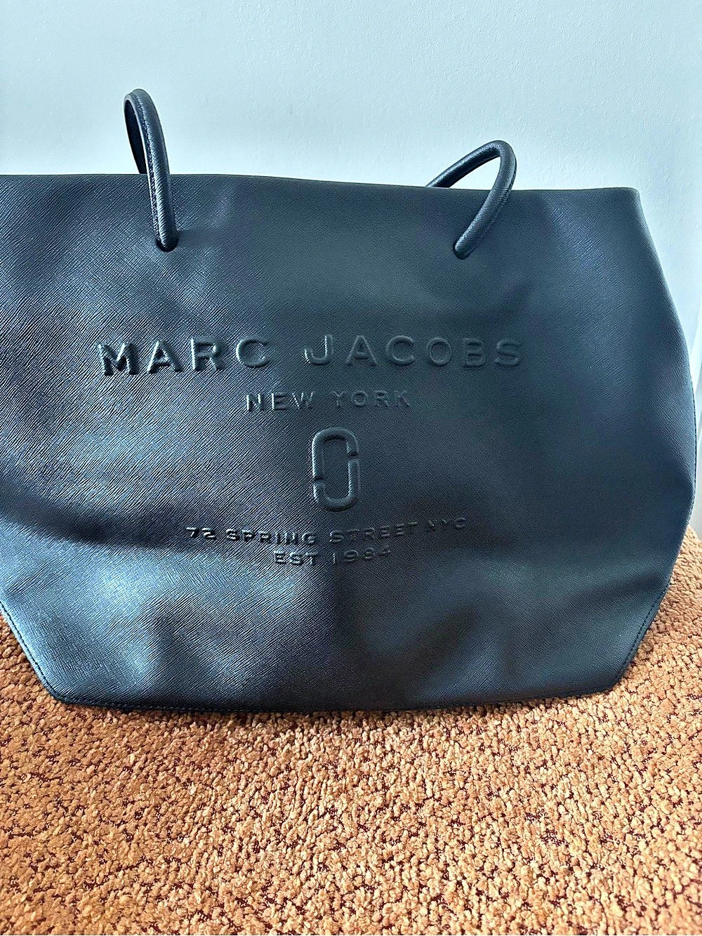 Marc Jacobs The Logo Shopper East-West Tote Bag Black